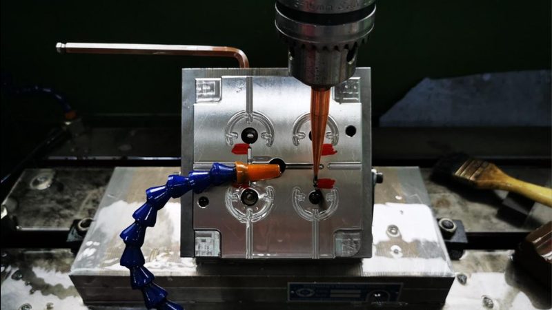 广东家电模具：揭秘其与普通模具的五大差异