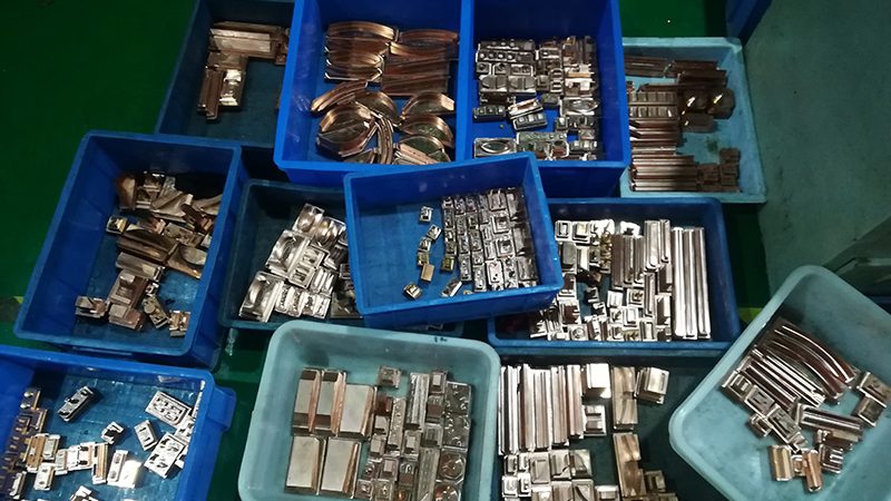 塑胶模具尺寸标准规范：精准制造的秘密武器