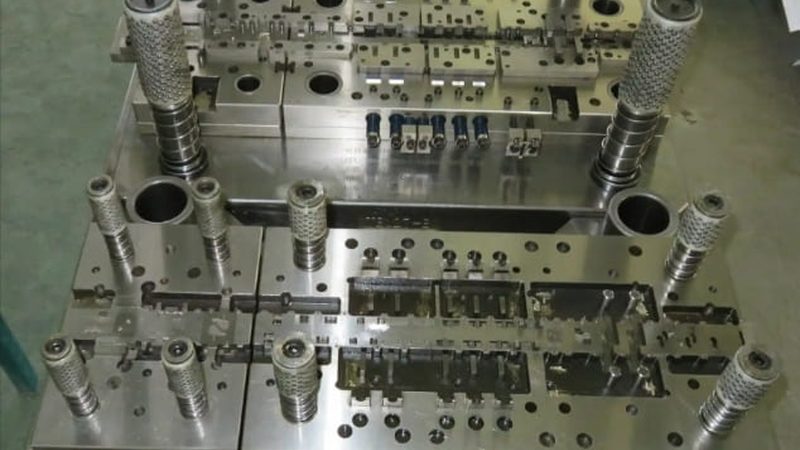 注塑模具配件材质选择：揭秘影响精度与寿命的关键因素