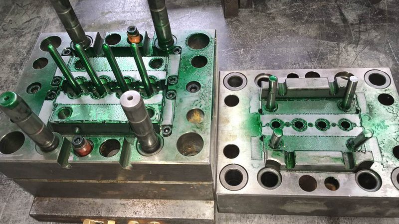 塑胶模具配件标准规范：模具制造的核心要素