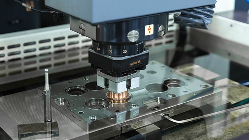 中山吹塑模具：揭秘其制造工艺与选型要点**