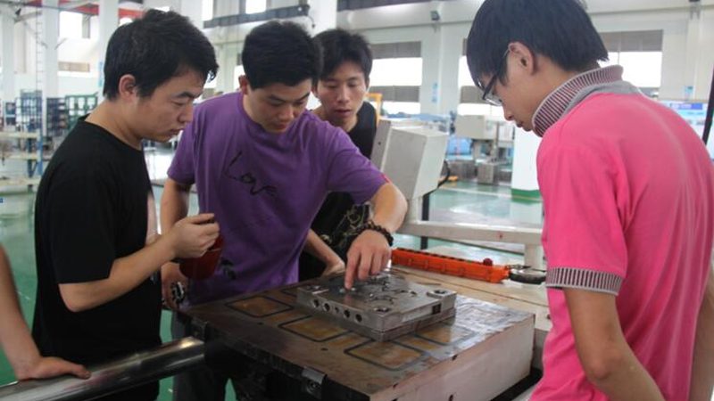 级进模模具公司靠谱与否，关键看这几点